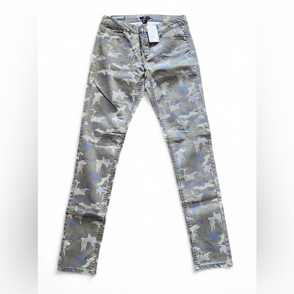 H&M Womens Camo Skinny Jeans NWT Size 12 Stretch Denim Pants Casual Camouflage